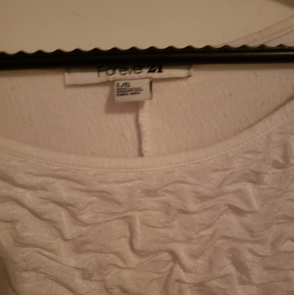 Forever 21 ruffled shirt - Picture 2 of 2